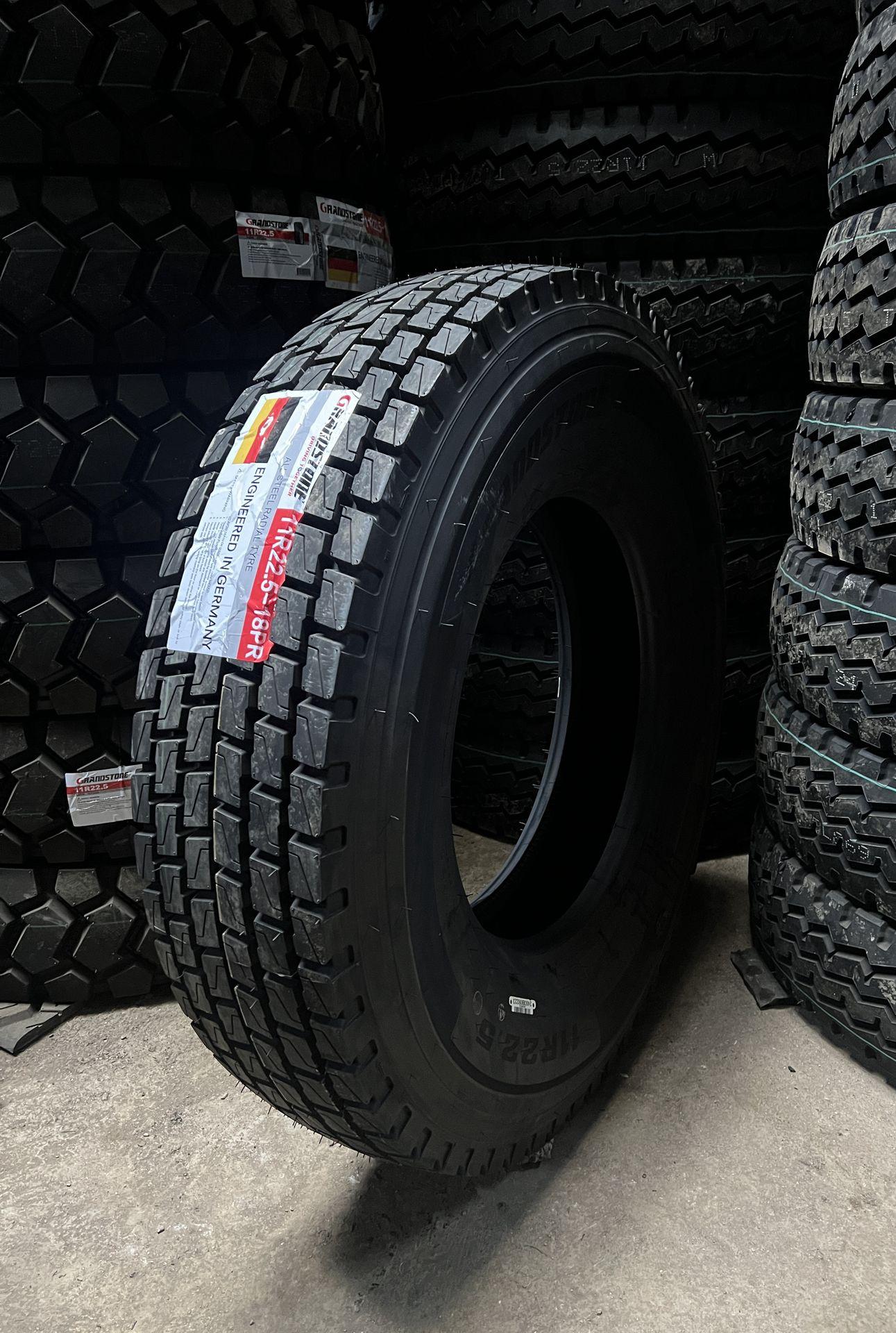 llantas traccion cuadritos 100% asfalto para camion